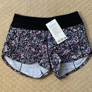 Lululemon Speed Up MR Short size 6